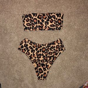 Cheetah print Bikini. Size small